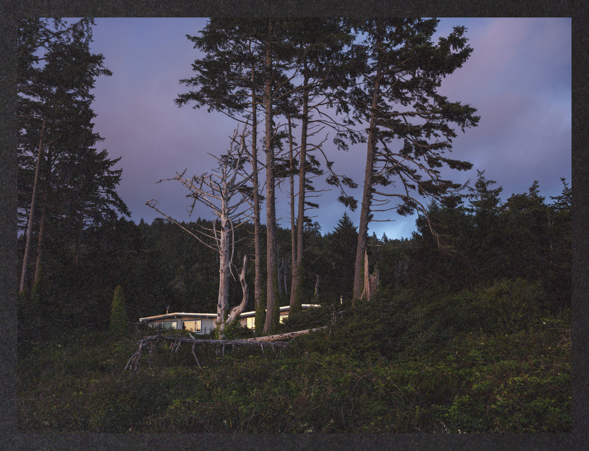 the-gray-margin/DSCF0715-Mockup