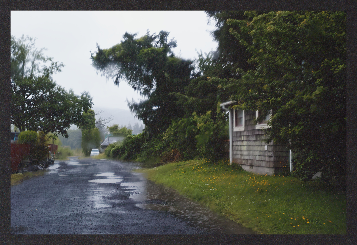 the-gray-margin/SDIM1339-Mockup