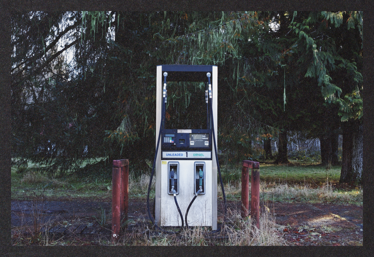 what-lies-in-ruin/SDIM2918-Mockup